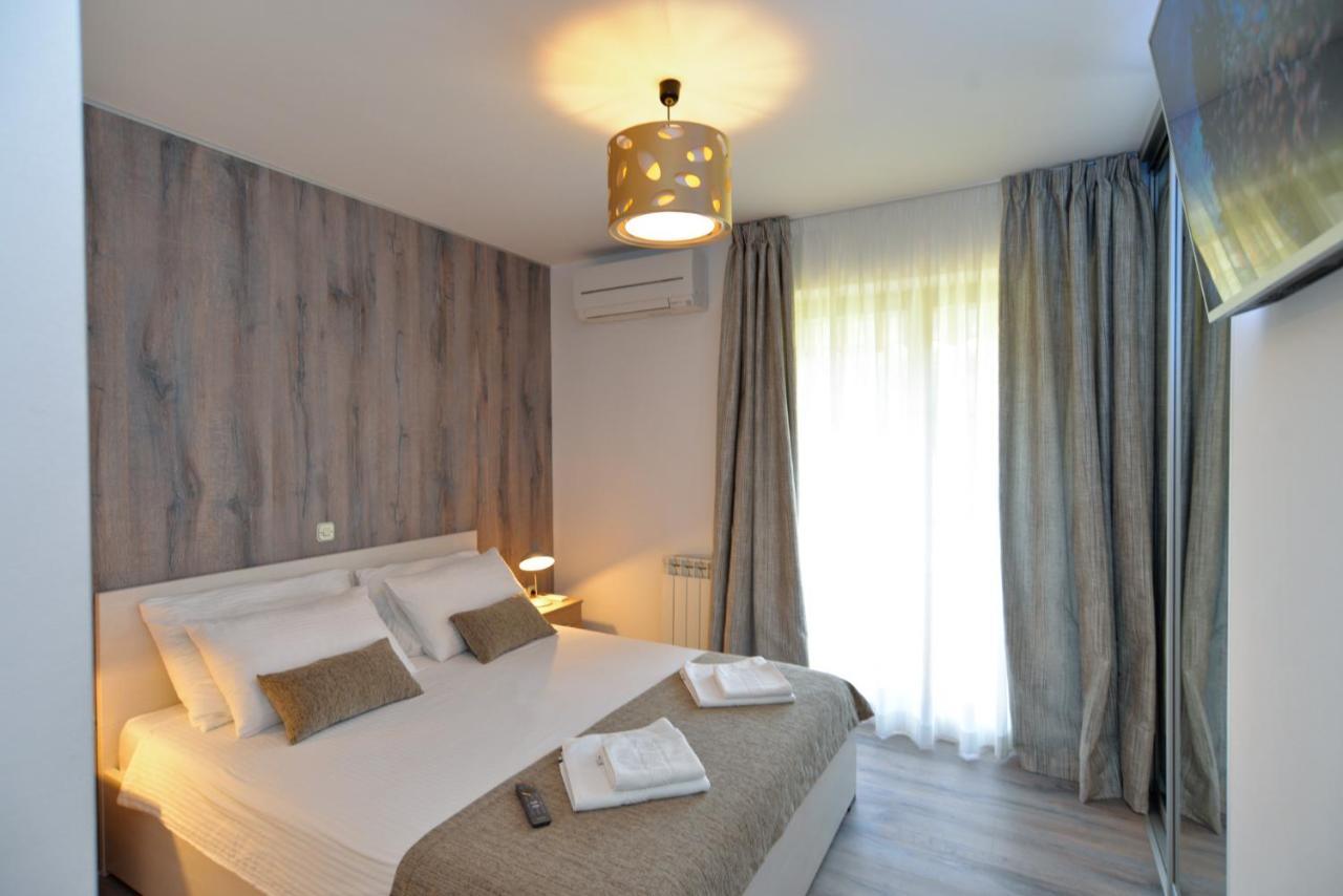 Apartments Elvis 1299 Врсар Экстерьер фото