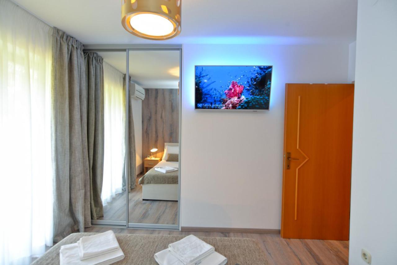 Apartments Elvis 1299 Врсар Экстерьер фото