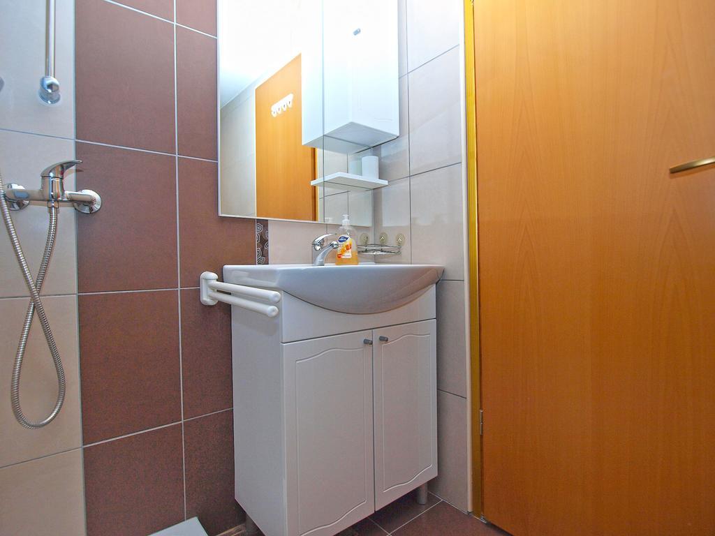 Apartments Elvis 1299 Врсар Экстерьер фото